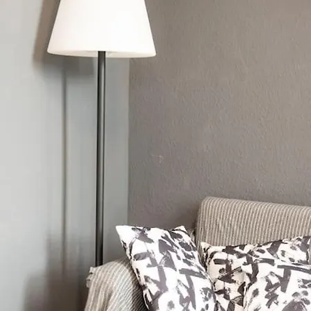 - Cozy In The Heart Of With New York Design & Betten & Sofa - 5 Mins Central Station Hbf - Big Tv & Wifi -- 公寓