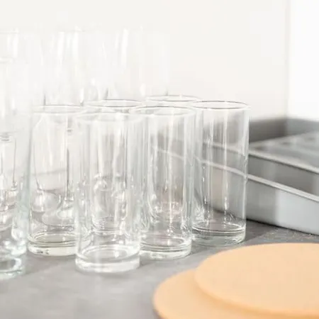 公寓 - Cozy In The Heart Of With New York Design & Betten & Sofa - 5 Mins Central Station Hbf - Big Tv & Wifi -- *