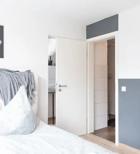 - Cozy In The Heart Of With New York Design & Betten & Sofa - 5 Mins Central Station Hbf - Big Tv & Wifi -- Duisburg